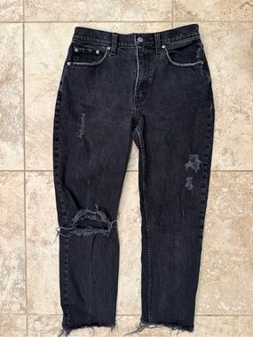Abercrombie & Fitch Black High-Rise Mom Jeans